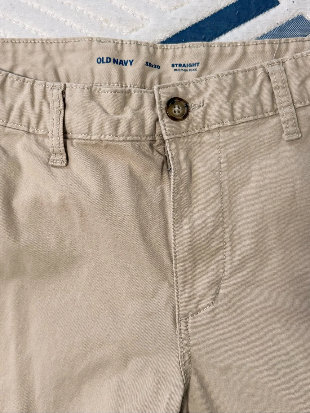 Old Navy Men’s Cargo Pants in Khaki and Charcoal Two-Pack